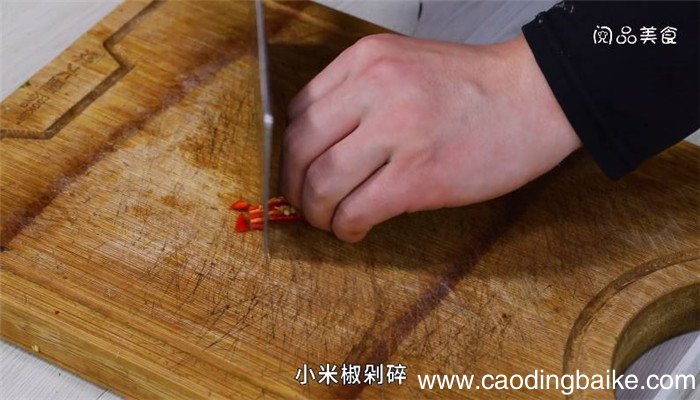 酸辣猪皮卷怎么做 酸辣猪皮卷的做法