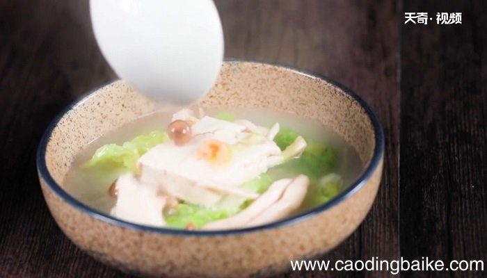 蟹味菇汤豆腐怎么做 蟹味菇汤豆腐咋做