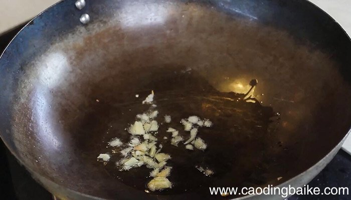 干香菇炒青菜怎么做 干香菇炒青菜的做法