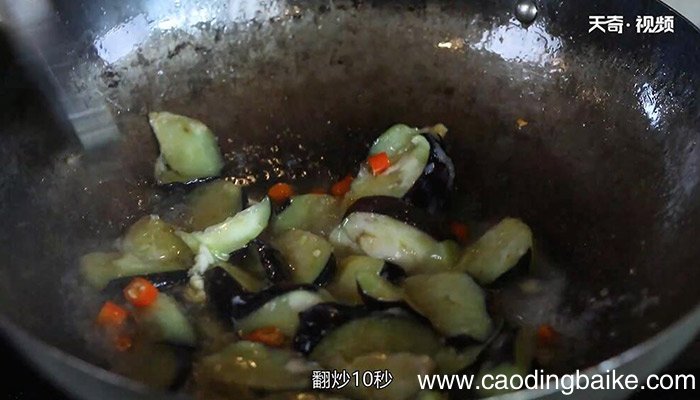 油焖茄子的做法 油焖茄子怎么做