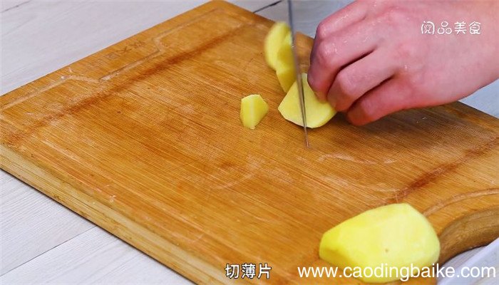 白菜土豆西葫芦的做法 白菜土豆西葫芦怎么做