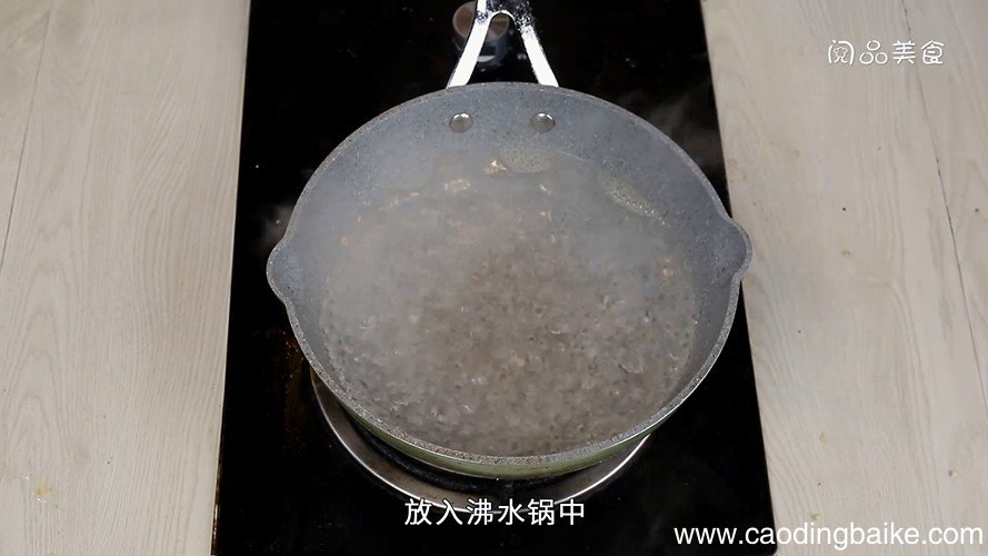 香肠爆炒蘑菇的做法 香肠爆炒蘑菇怎么做