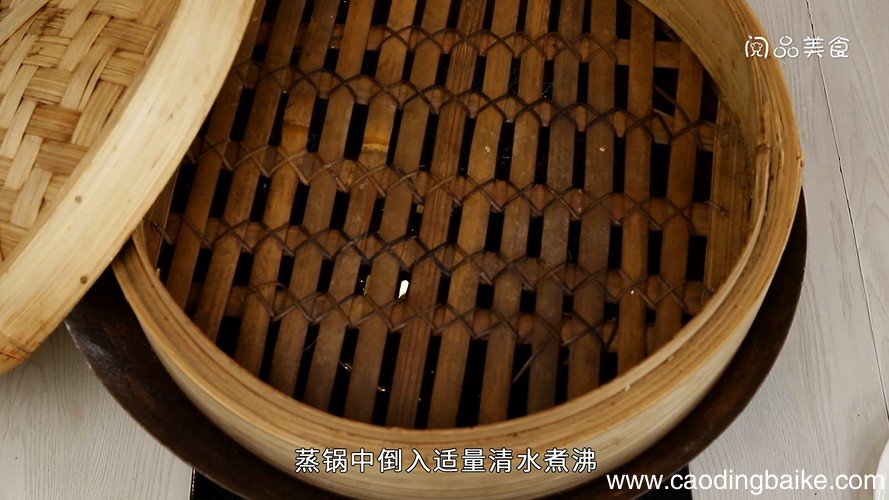 香肠爆炒蘑菇的做法 香肠爆炒蘑菇怎么做