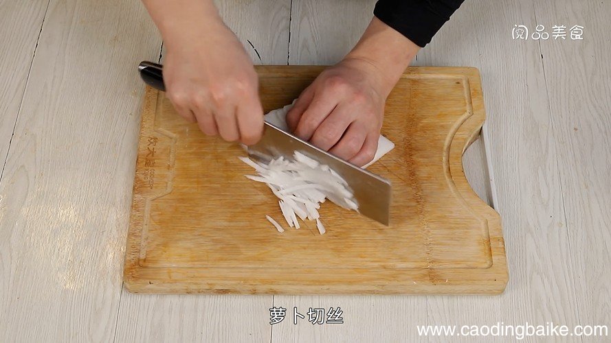 萝卜肉丝炒饼丝的做法 萝卜肉丝炒饼丝怎么做