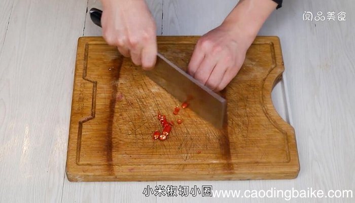 香辣虎皮鸡爪的做法 香辣虎皮鸡爪怎么做