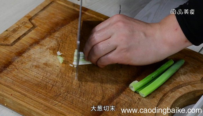 西瓜皮馅蒸饺的做法 西瓜皮馅蒸饺怎么做