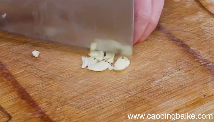 蛤蜊炖土豆家常做法 蛤蜊炖土豆怎么做