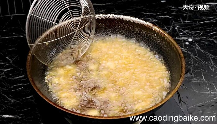 油爆虾丁的做法 油爆虾丁怎么做