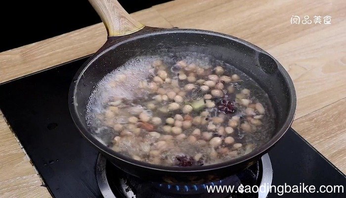 凉拌芹菜花生米的做法 凉拌芹菜花生米怎么做好吃