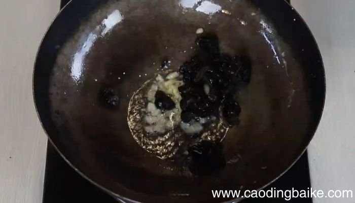 鸡蛋炒肉的湘菜做法湘菜的鸡蛋炒肉怎么做