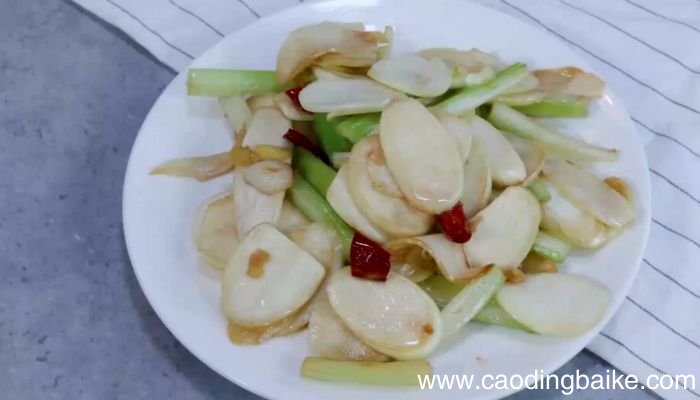 茭白炒西芹的做法 茭白炒西芹怎么做
