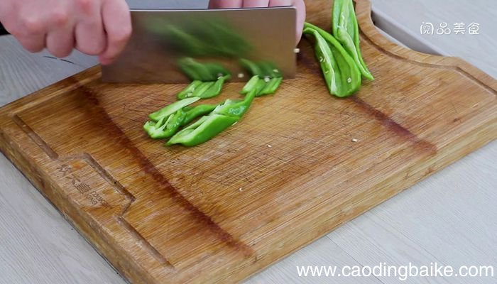 老腊肉炒藕丁怎么做老腊肉炒藕丁的做法
