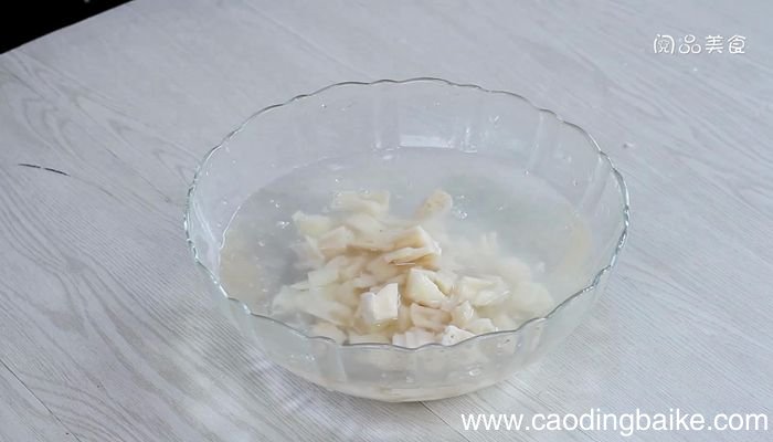 老腊肉炒藕丁怎么做老腊肉炒藕丁的做法