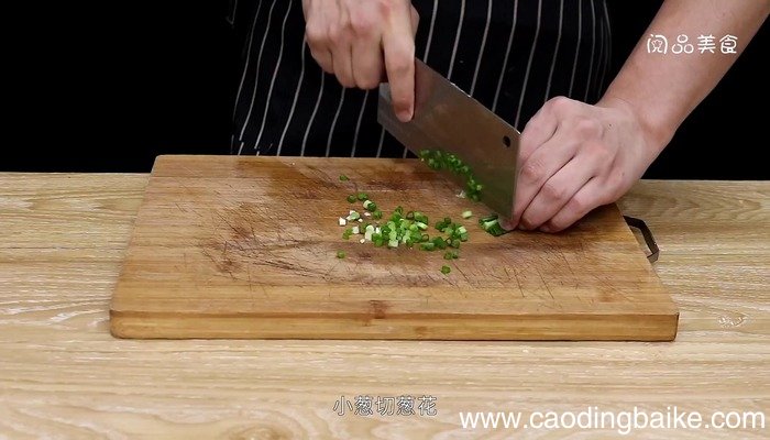 鲜椒蒸海鲈鱼鲜椒蒸海鲈鱼的做法