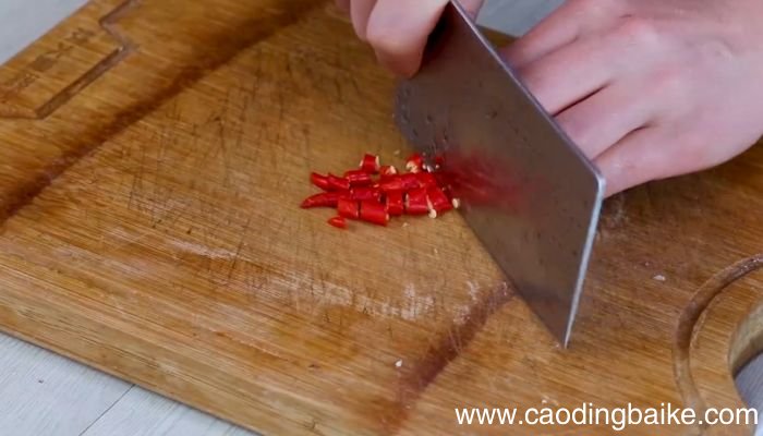 尖椒炒肉皮的做法 尖椒炒肉皮怎么做