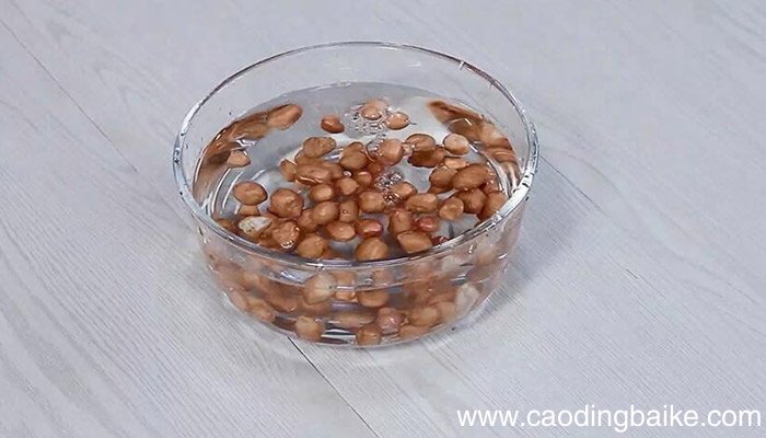 花生鸡脚煲沙葛的做法 花生鸡脚煲沙葛怎么做