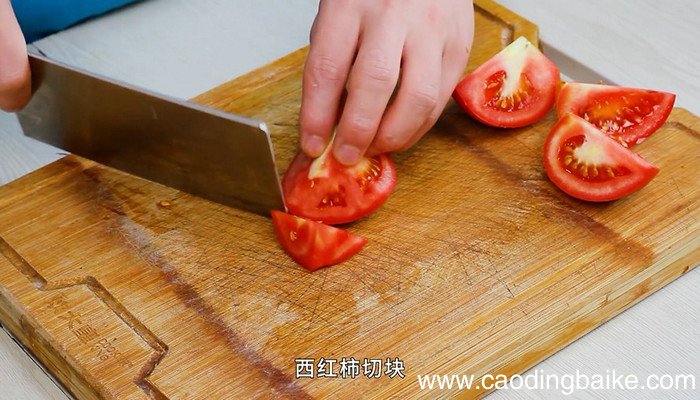 萝卜西红柿炖牛腩的做法 萝卜西红柿炖牛腩怎么做