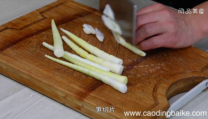 泡椒腊肉炒笋 泡椒腊肉炒笋的做法
