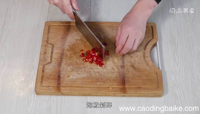 泡椒腊肉炒笋 泡椒腊肉炒笋的做法