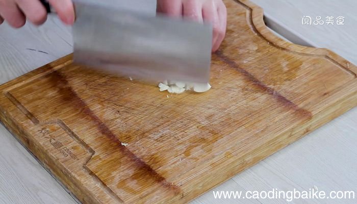 毛豆炒豆腐丁的做法毛豆炒豆腐丁怎么做