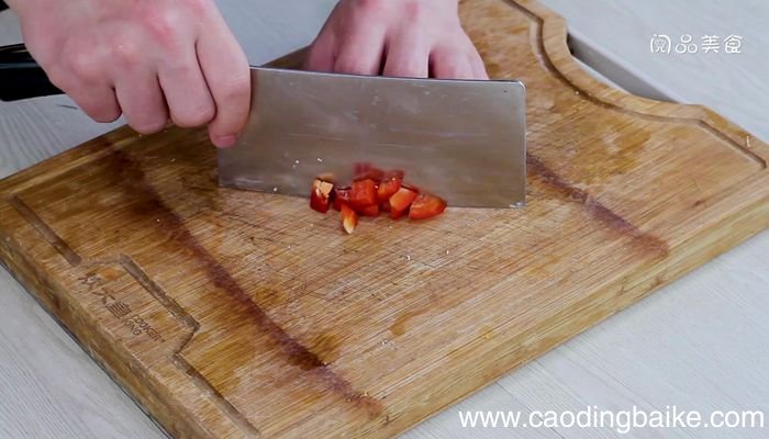毛豆炒豆腐丁的做法毛豆炒豆腐丁怎么做