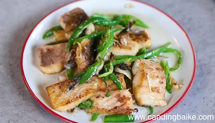 青椒炒鱼块的做法 青椒炒鱼块怎么做