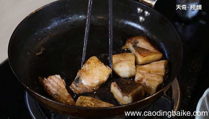 青椒炒鱼块的做法 青椒炒鱼块怎么做