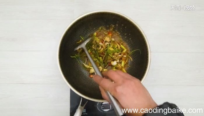 酱爆墨鱼仔的做法 酱爆墨鱼仔怎么做