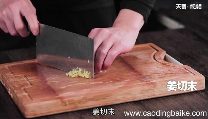 番茄秋刀鱼汤的做法 番茄秋刀鱼汤怎么做