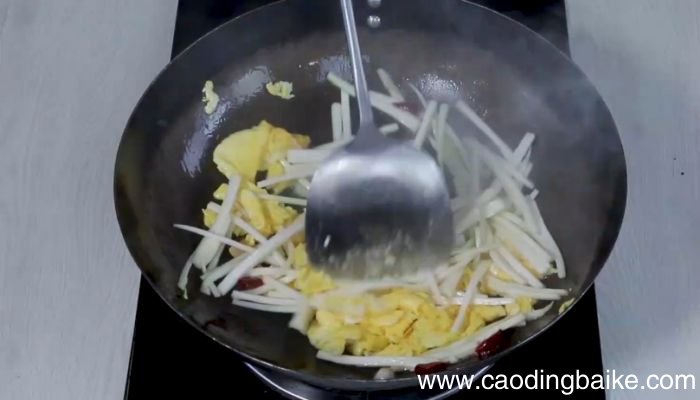 茭白炒鸡蛋的做法茭白炒鸡蛋怎么做