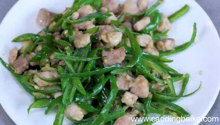 尖椒炒肉丁的做法尖椒炒肉丁怎么做