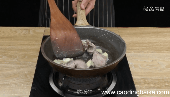 土豆烧排骨的做法 土豆烧排骨怎么做好吃