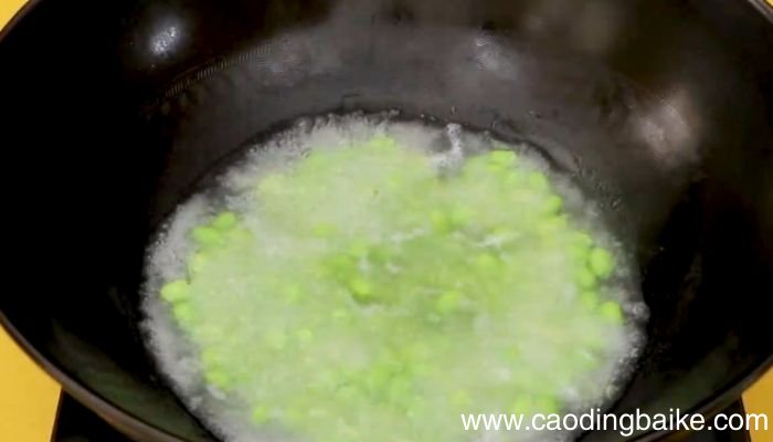 辣炒毛豆鸡丁的做法辣炒毛豆鸡丁怎么做
