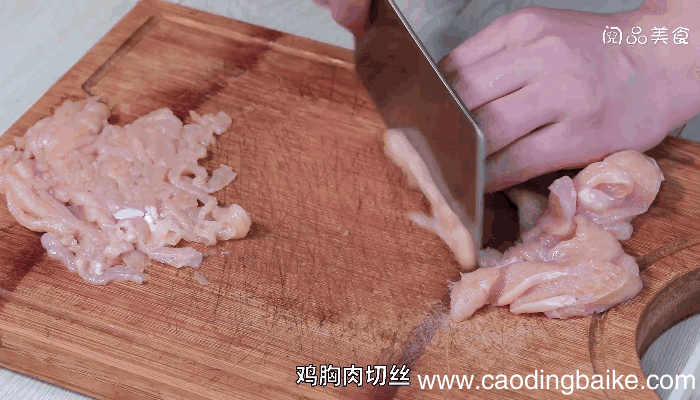 柿子椒炒鸡丝的做法，柿子椒炒鸡丝怎么做