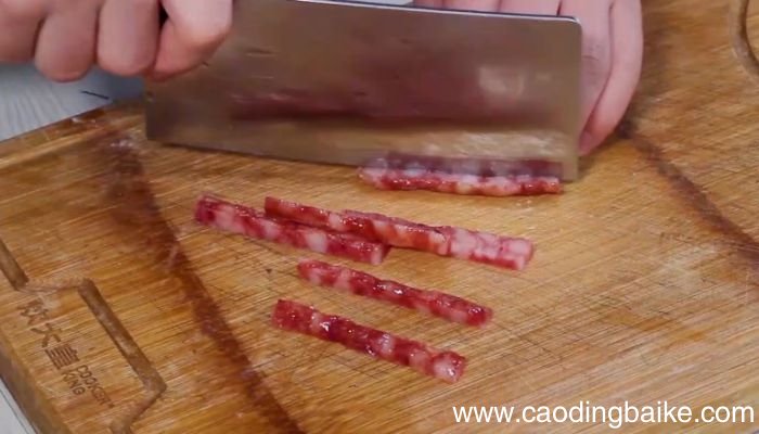 茭白焖腊肠的做法茭白焖腊肠怎么做