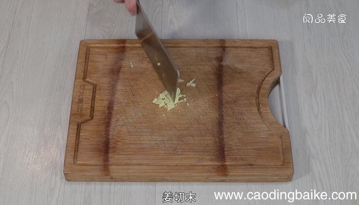 蚕豆炒鸡丁如何做 蚕豆炒鸡丁的做法