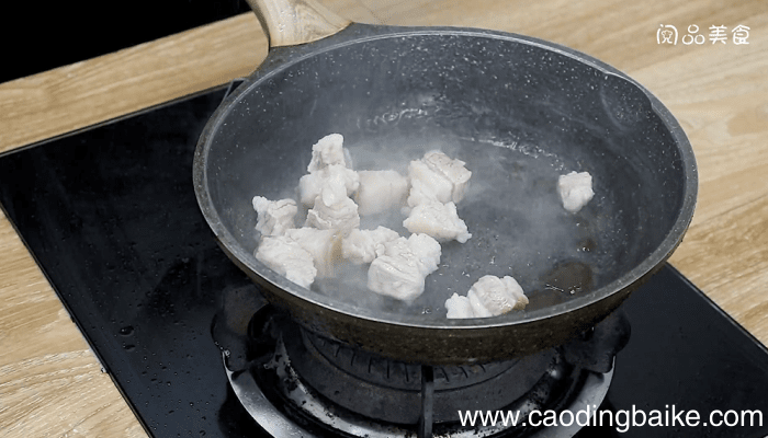 莲藕红烧肉莲藕红烧肉