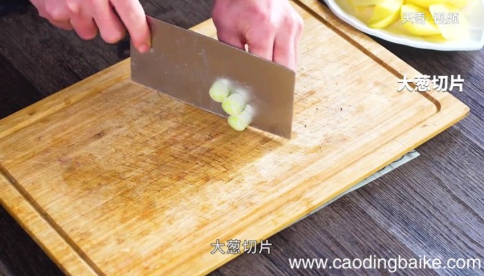 沙茶焖鸭的做法 沙茶焖鸭怎么做
