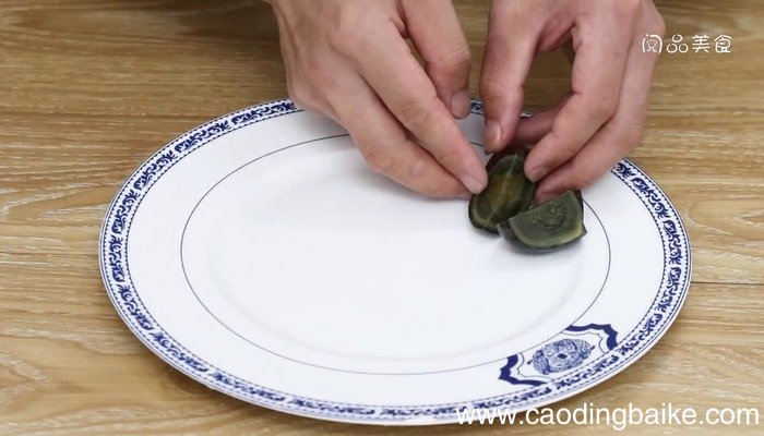 青椒皮蛋的做法 青椒皮蛋怎么做好吃