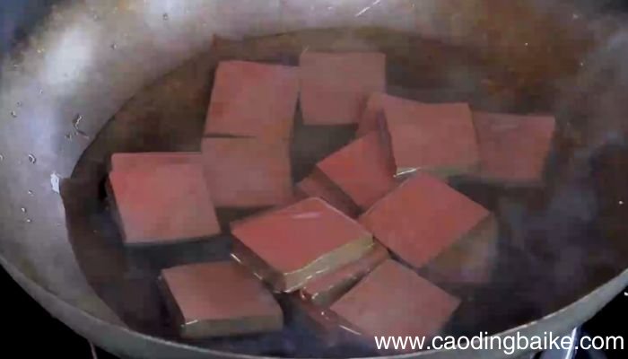 小葱炒鸭血怎么做 小葱炒鸭血的做法