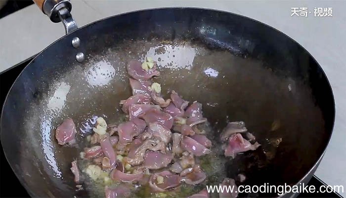 鸭胗炒毛豆做法 鸭胗炒毛豆怎么做