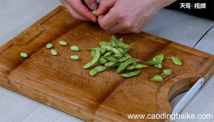 鸭胗炒毛豆做法 鸭胗炒毛豆怎么做