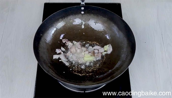 尖椒烧豆腐怎么做 尖椒烧豆腐的做法