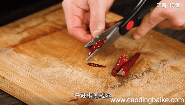 蓑衣黄瓜怎么做 蓑衣黄瓜的做法