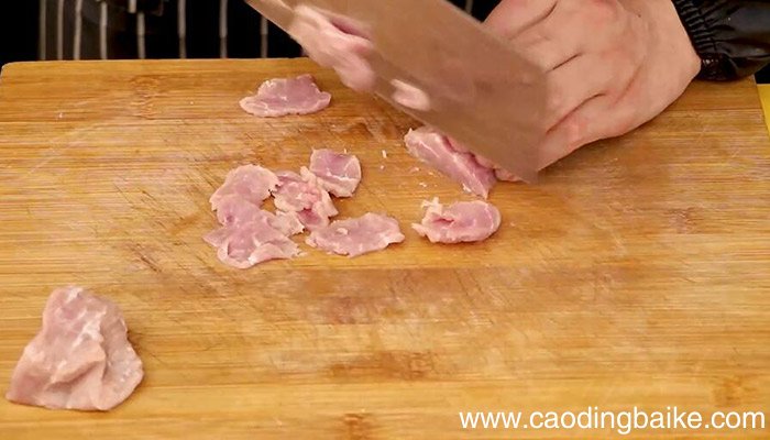 茭白茄子炒肉片的做法 茭白茄子炒肉片怎么做