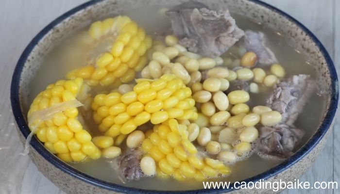 黄豆炖骨头汤的家常做法黄豆炖骨头汤怎么做