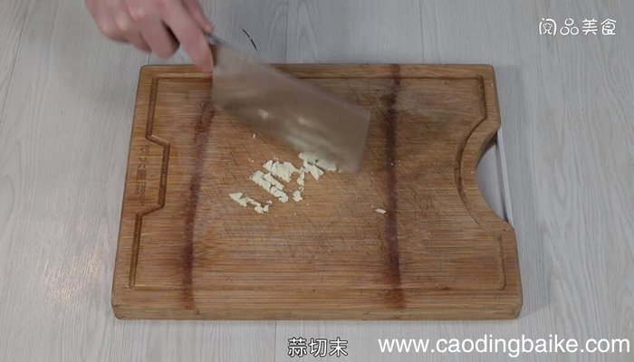 炒茼蒿杆的家常做法 炒茼蒿杆怎么做