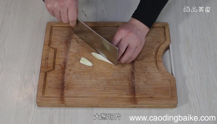 炒茼蒿杆的家常做法 炒茼蒿杆怎么做