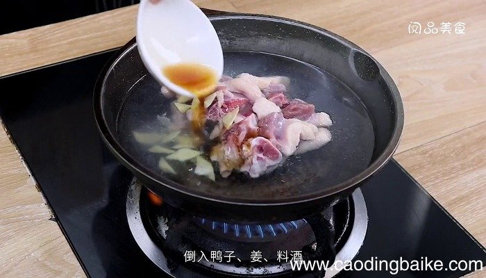 清炖鸭汤的做法 清炖鸭汤怎么做好吃