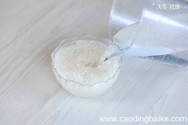洋葱煮粥怎么做好吃洋葱煮粥的做法